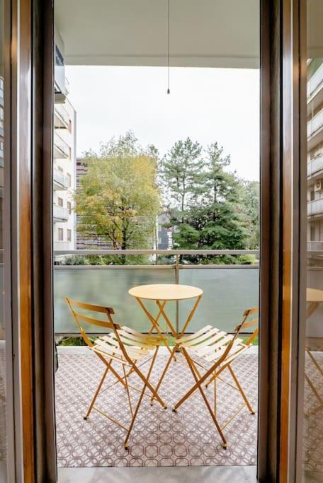 Luxury 1 Bedroom Apartment, Close To San Siro, Fiera And 10 Min Metro To Duomo 밀라노 외부 사진